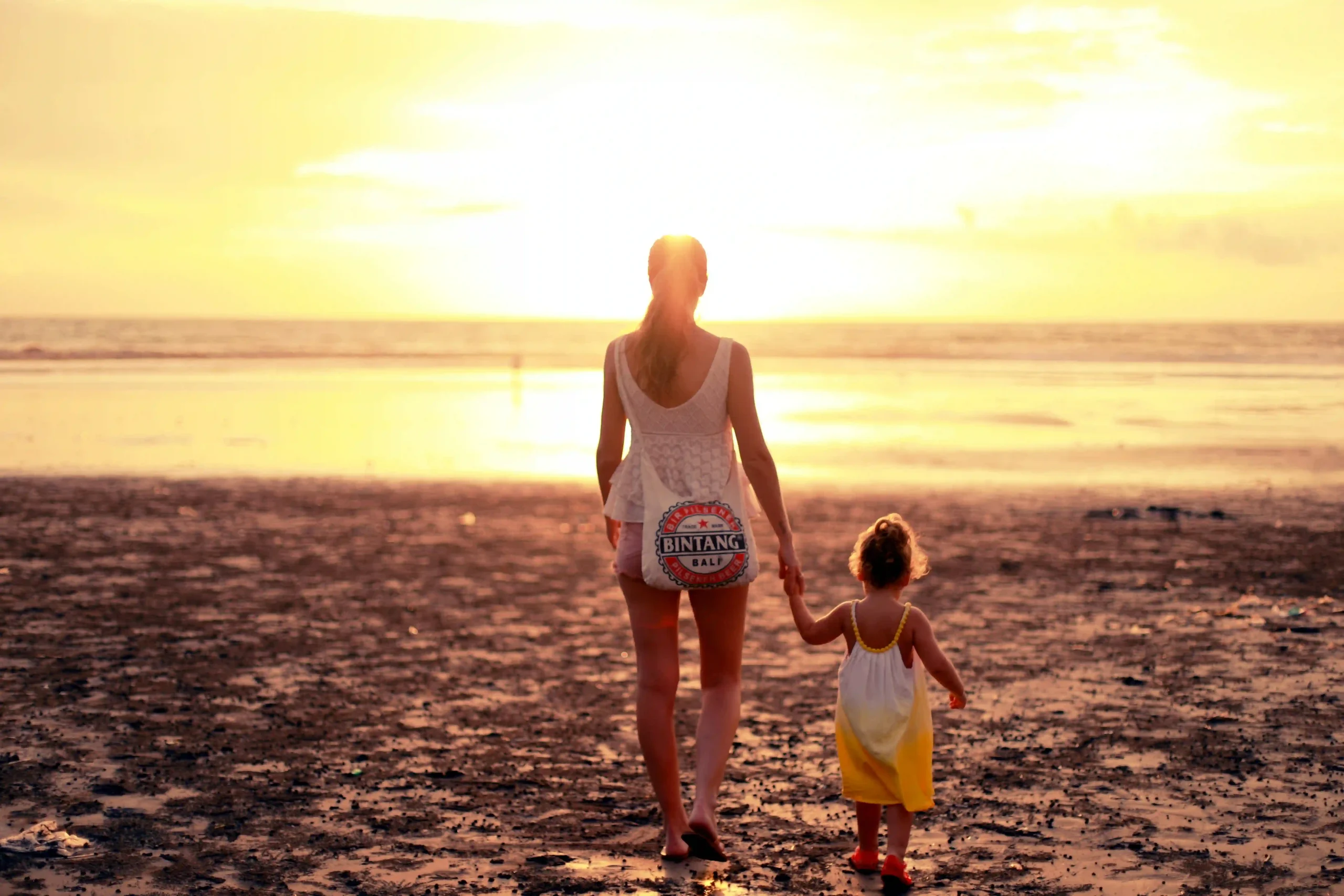 Mother and daughter enjoying a getaway in Jacó, Costa Rica